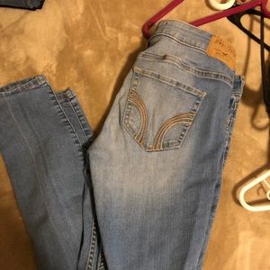 Light washed skinny jeans